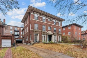 You Can Have Your Own St. Louis Historic Brick Mansion With Stunning Details For Just $225,000!-1