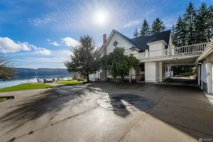 Washington National Register Victorian Waterfront Estate Lists For $1,600,000!-32