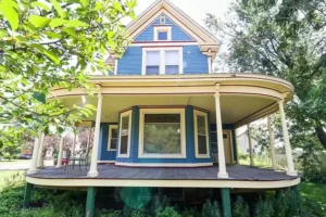 Wisconsin Queen Anne Victorian With Beautiful Wrap Around Porch Lists For Just $129,900!-27