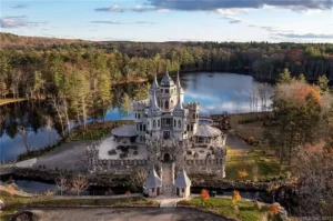 Woodstock, CT, Castle Built With Historic Features And Moat Lists For $35,000,0000! Look Inside!-29